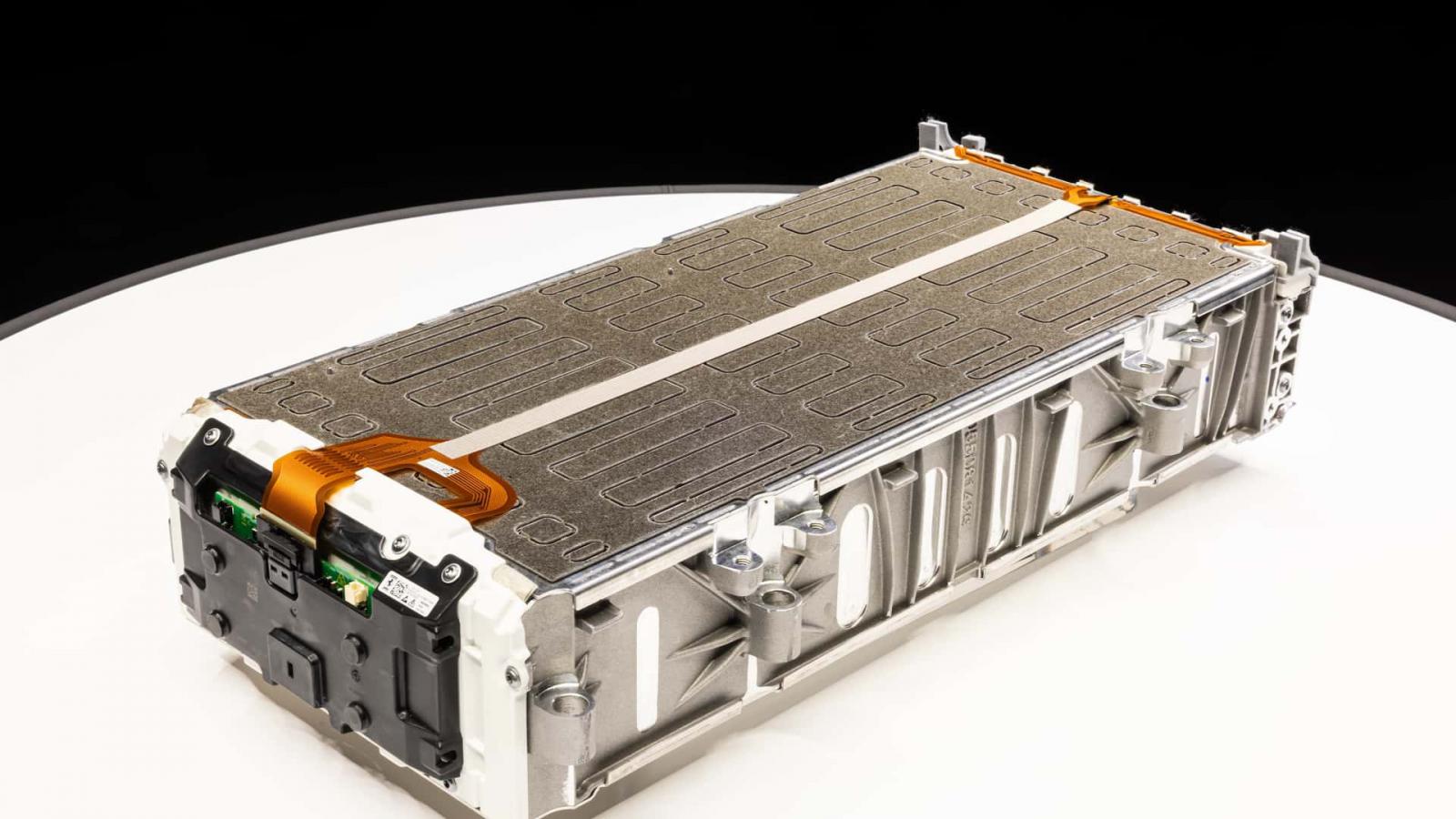 Η Ferrari αποκάλυψε τα πρώτα επίσημα στοιχεία του 1ου ηλεκτρικού της!